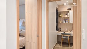 Nhà mẫu căn hộ 2 phòng ngủ The Win City – phòng ngủ có góc làm việc tích hợp