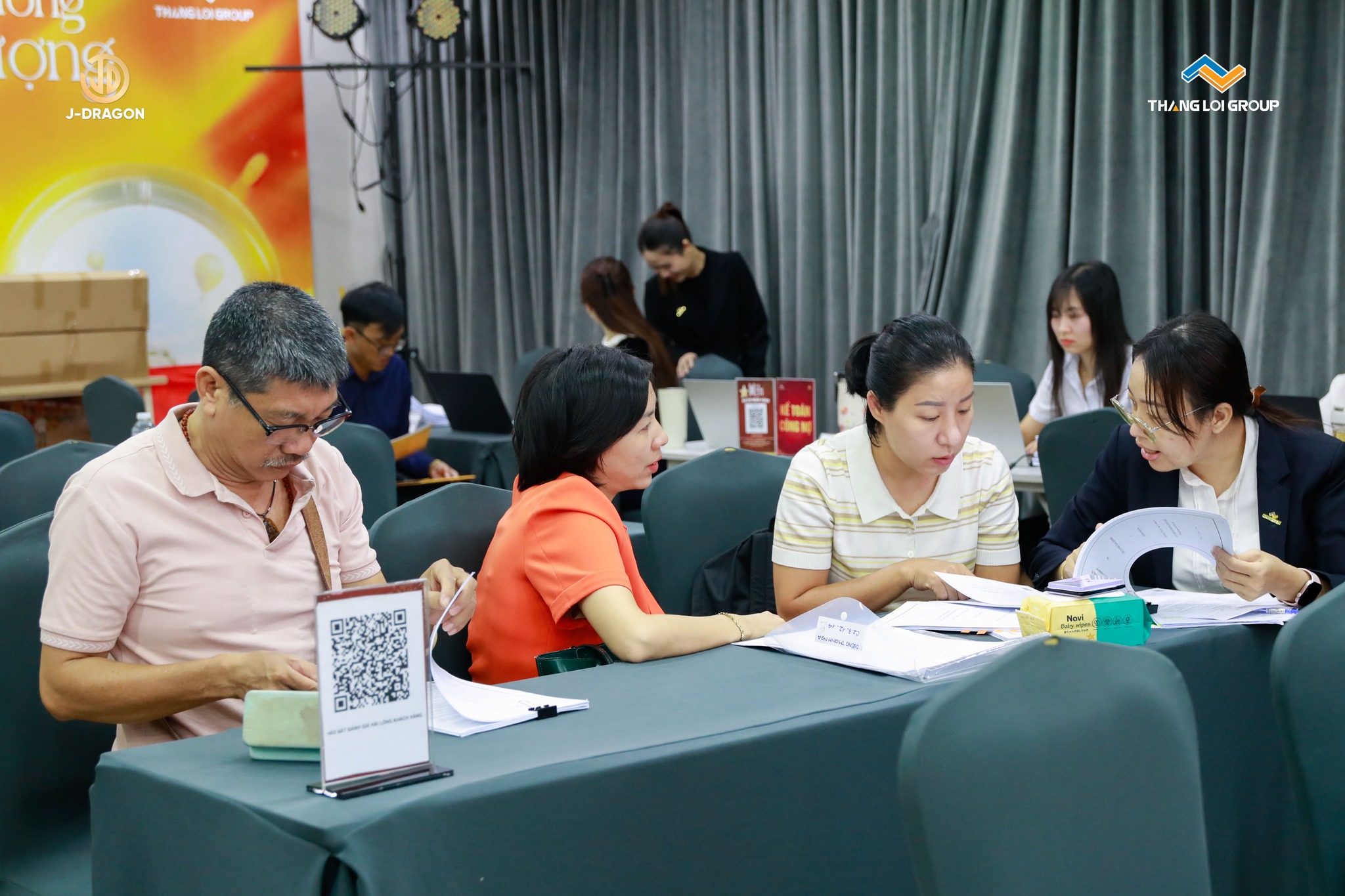 Lễ bàn giao sở hồng dự án J Dragon