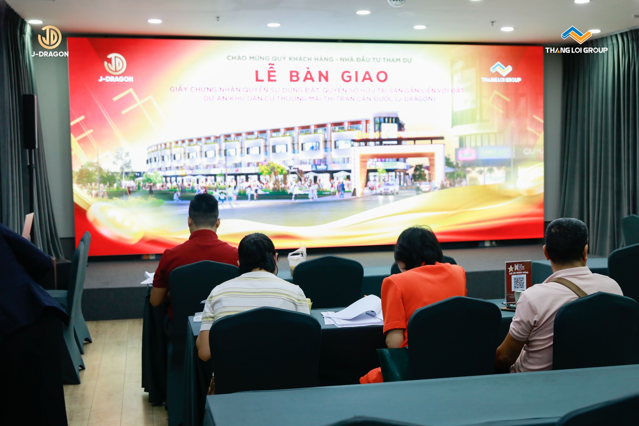 Lễ bàn giao sở hồng dự án J Dragon